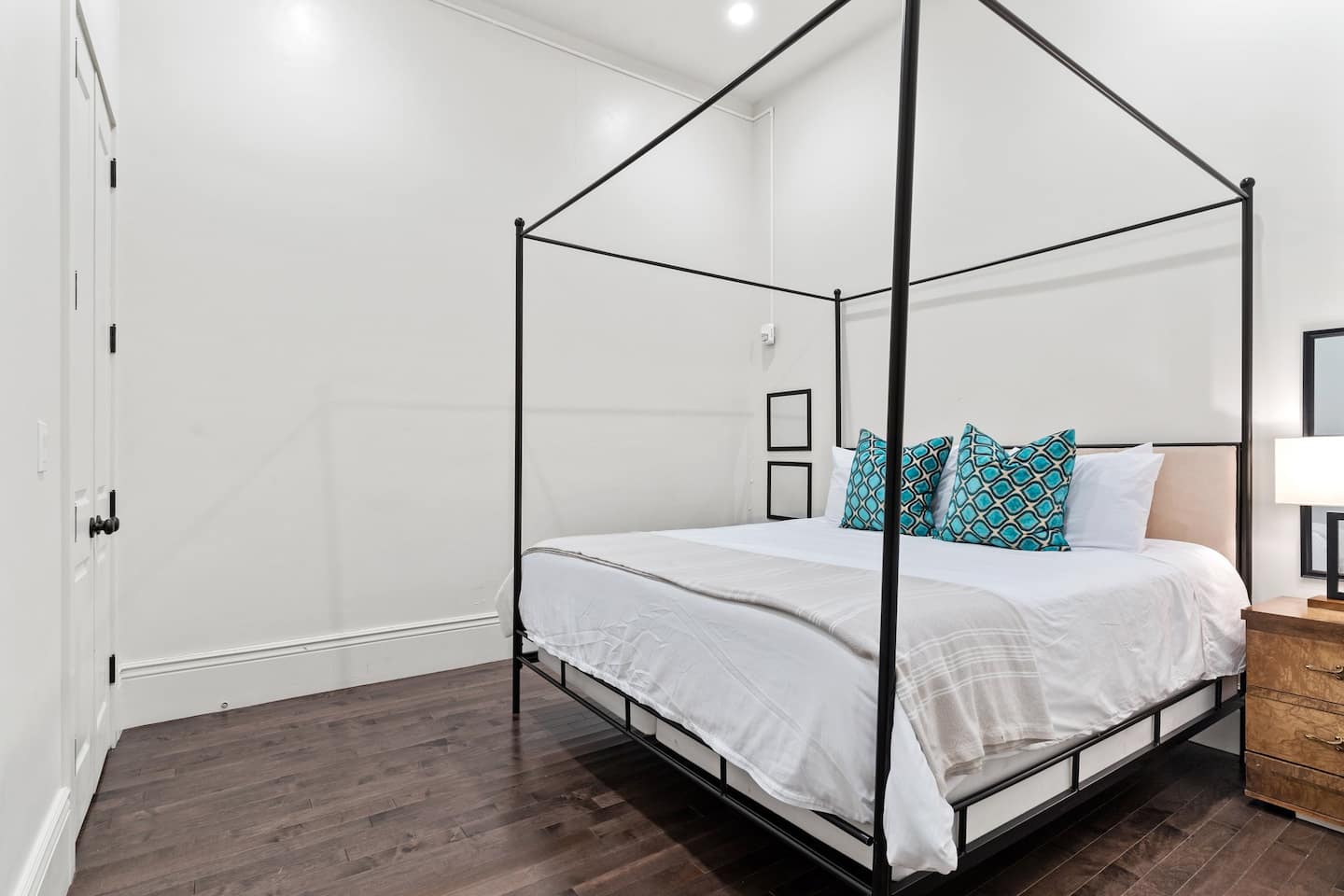 1st Queen bedroom in the 101 unit