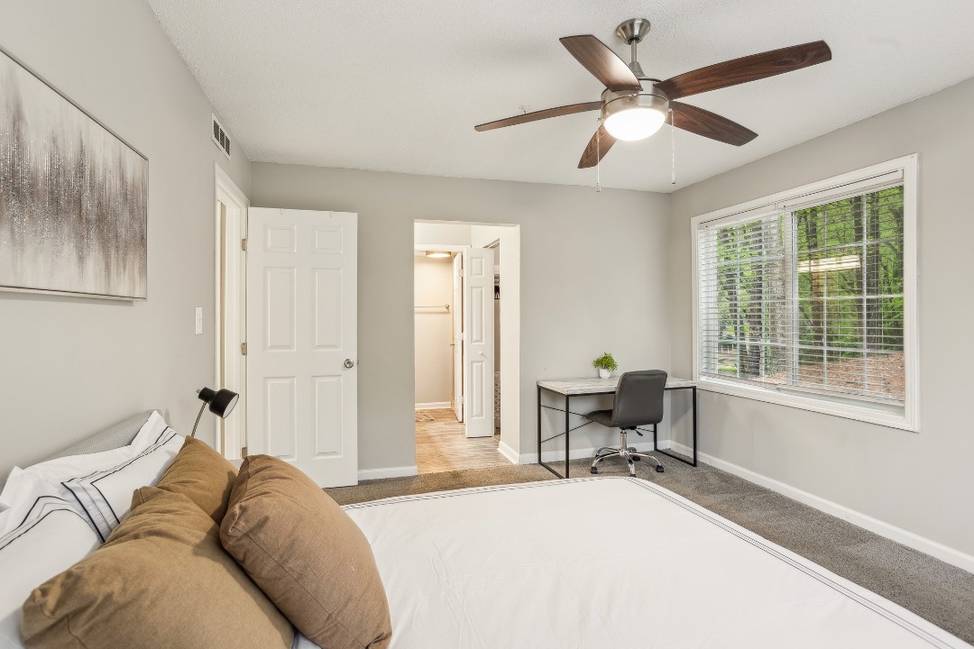 Crest at East Cobb 1812E · Unit 2/2