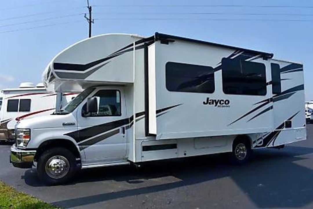 [23] 2018 Jayco Redhawk L – Class C