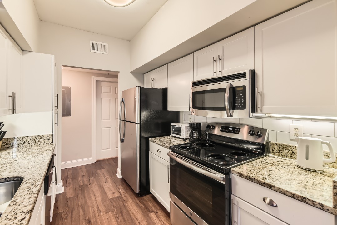 Crest at Midtown · Unit 4221 1/1