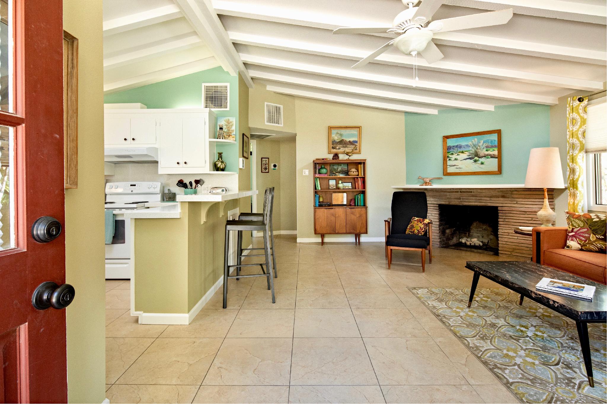 Mid-Century Modern Oasis in the Cove photo 5