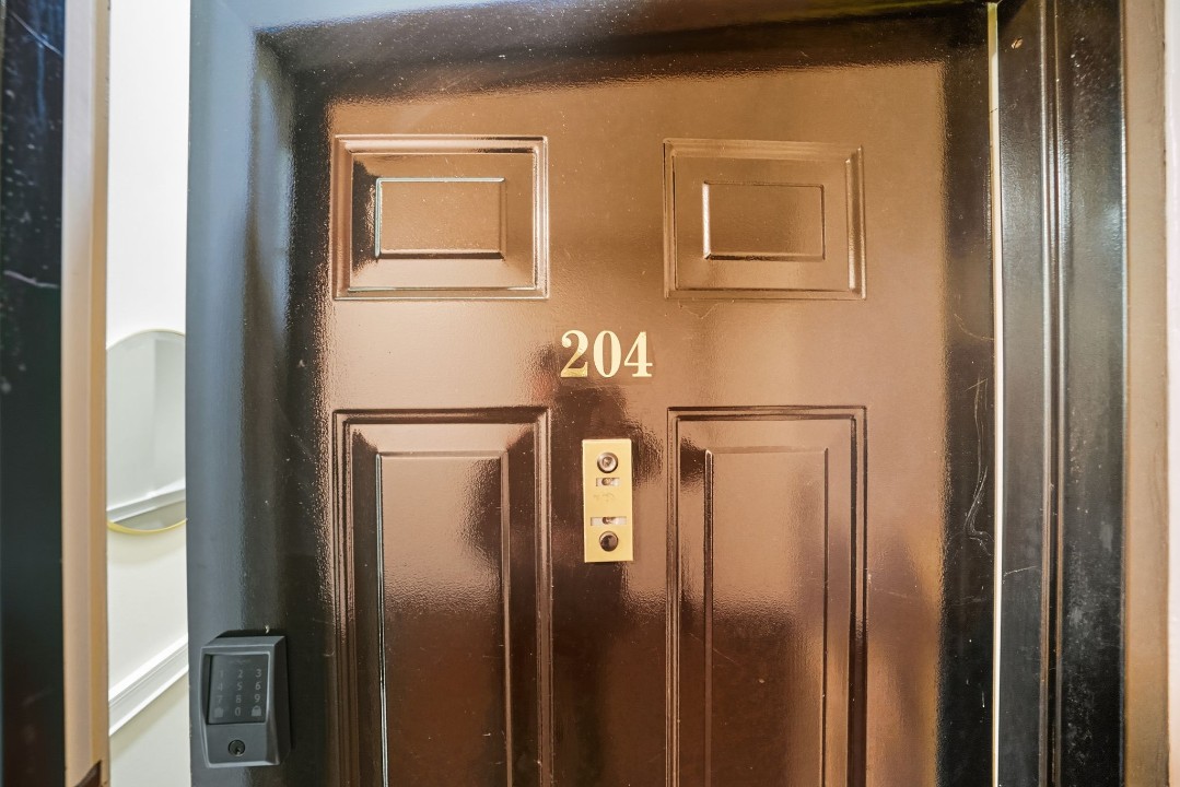 The Liberty Building · Unit 204 1/1