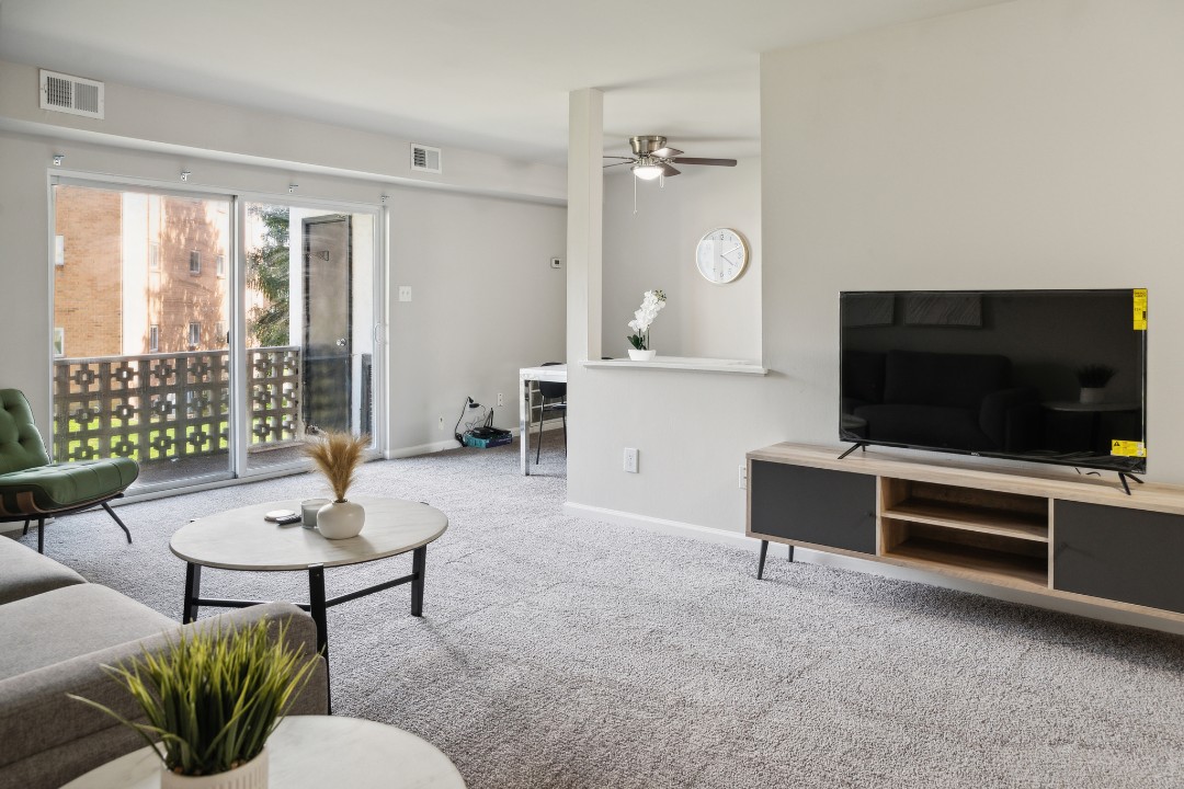 The Chateau, 316 Shipley Rd · Unit apt 415, 2bd/2bth