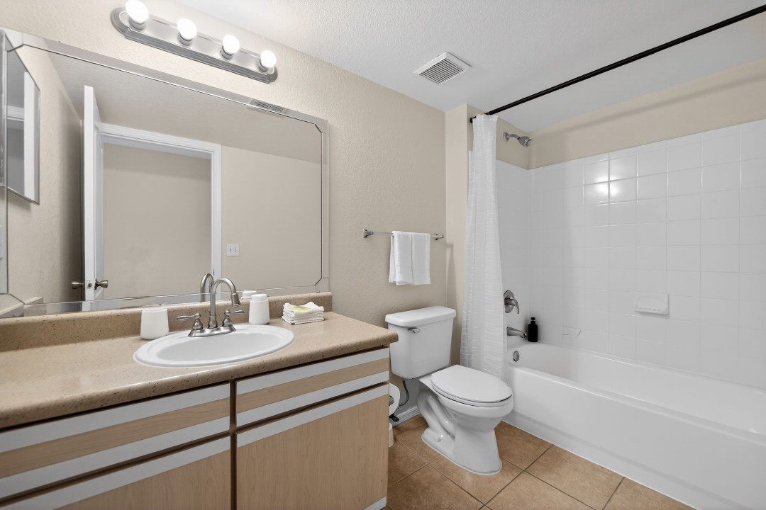 Avenue · Unit at Winter Springs 29-203 2/2