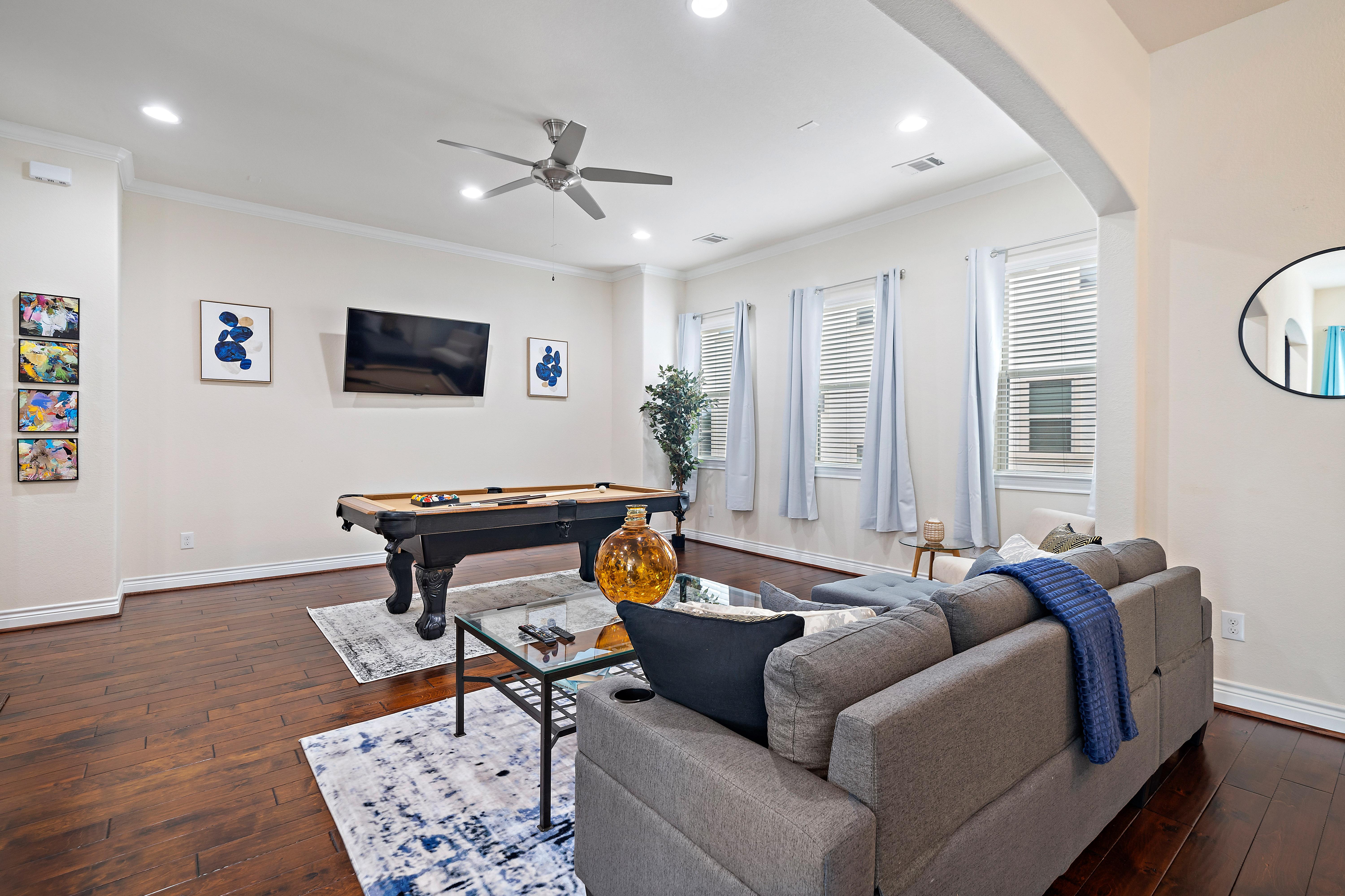1606 Parker St photo 3