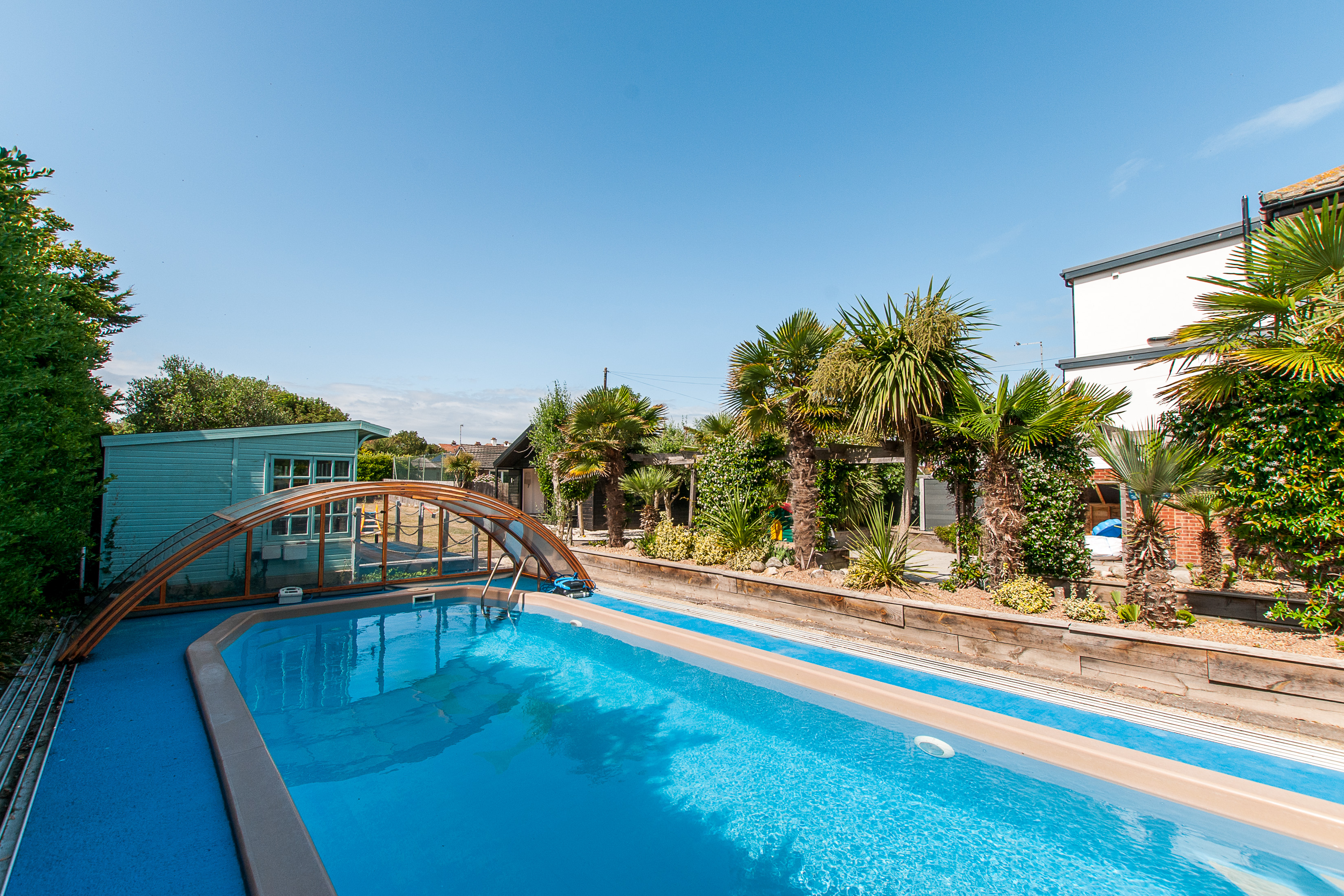 Botany Bay Beach House - Stunning Sea Views — Kingsgate, England — vacation rental