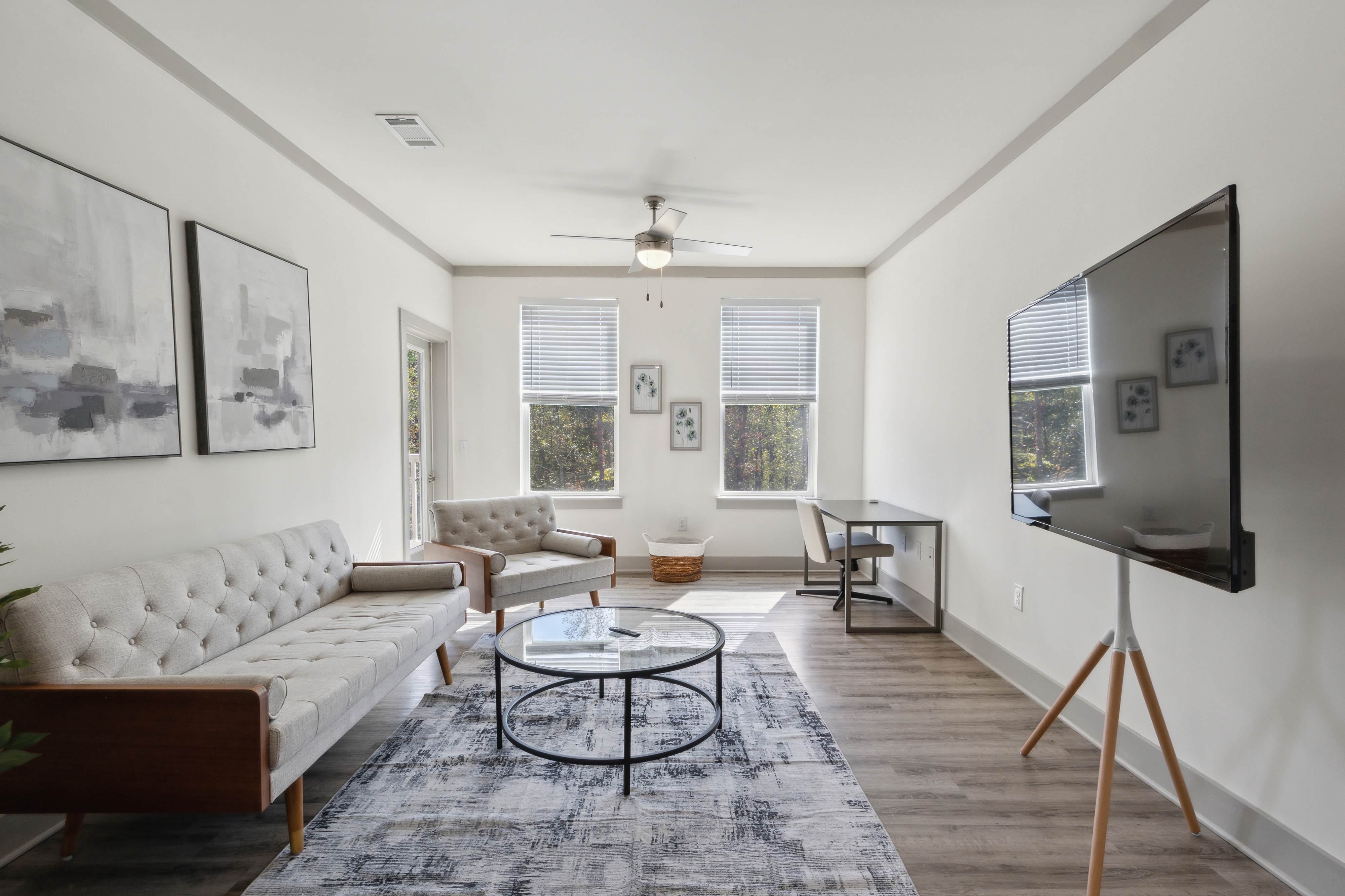 Overlook 7207 I Modern and Spacious 2Bd Apt in Knoxville, TN