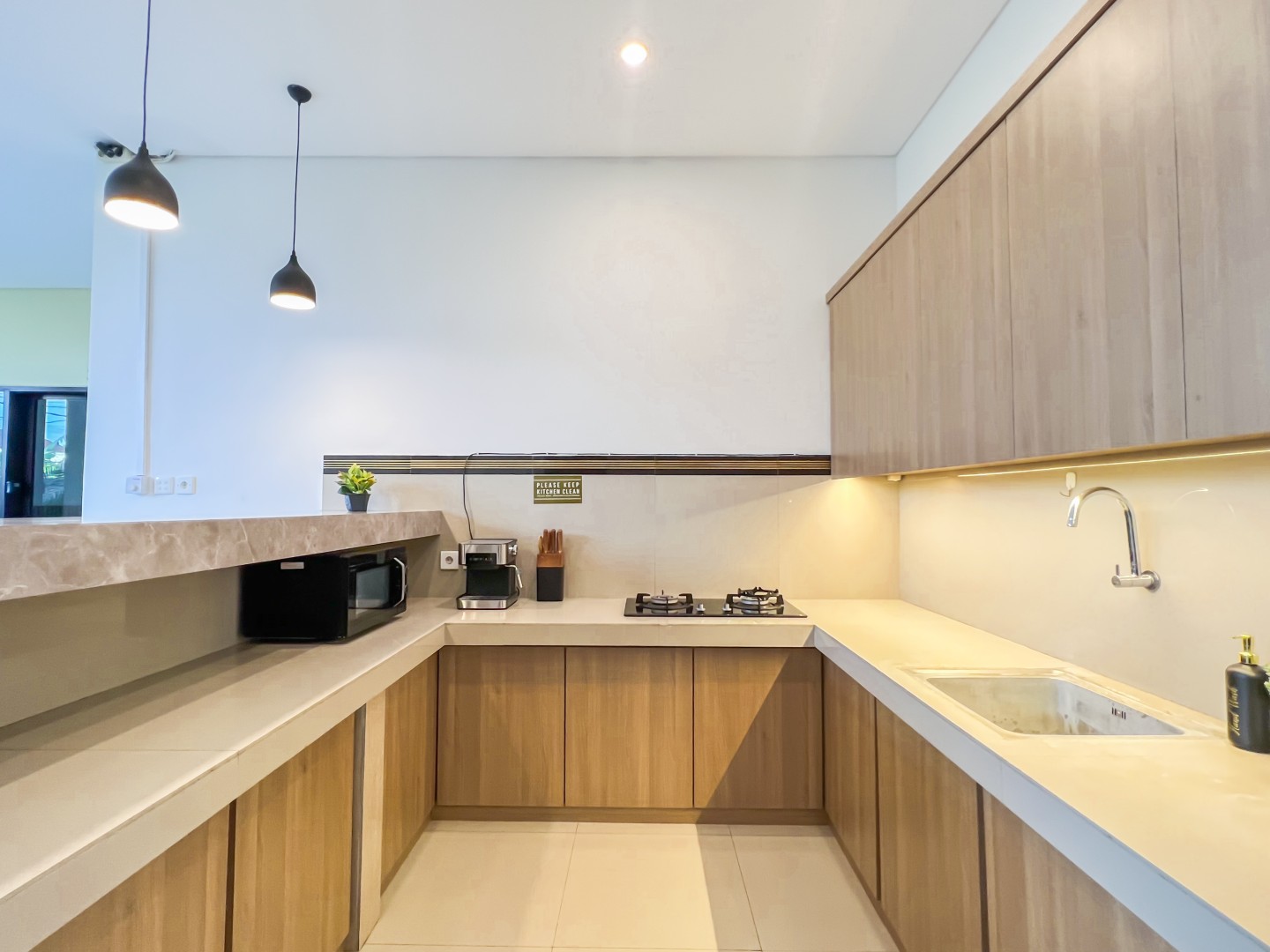 Island Boy Guesthouse – Kayu Tulang (Top Floor) — photo 15