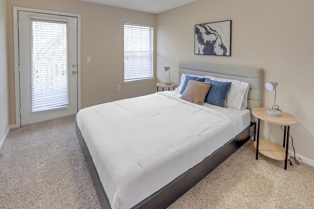 The Avenues of Lakeshore · Unit 427 2/1