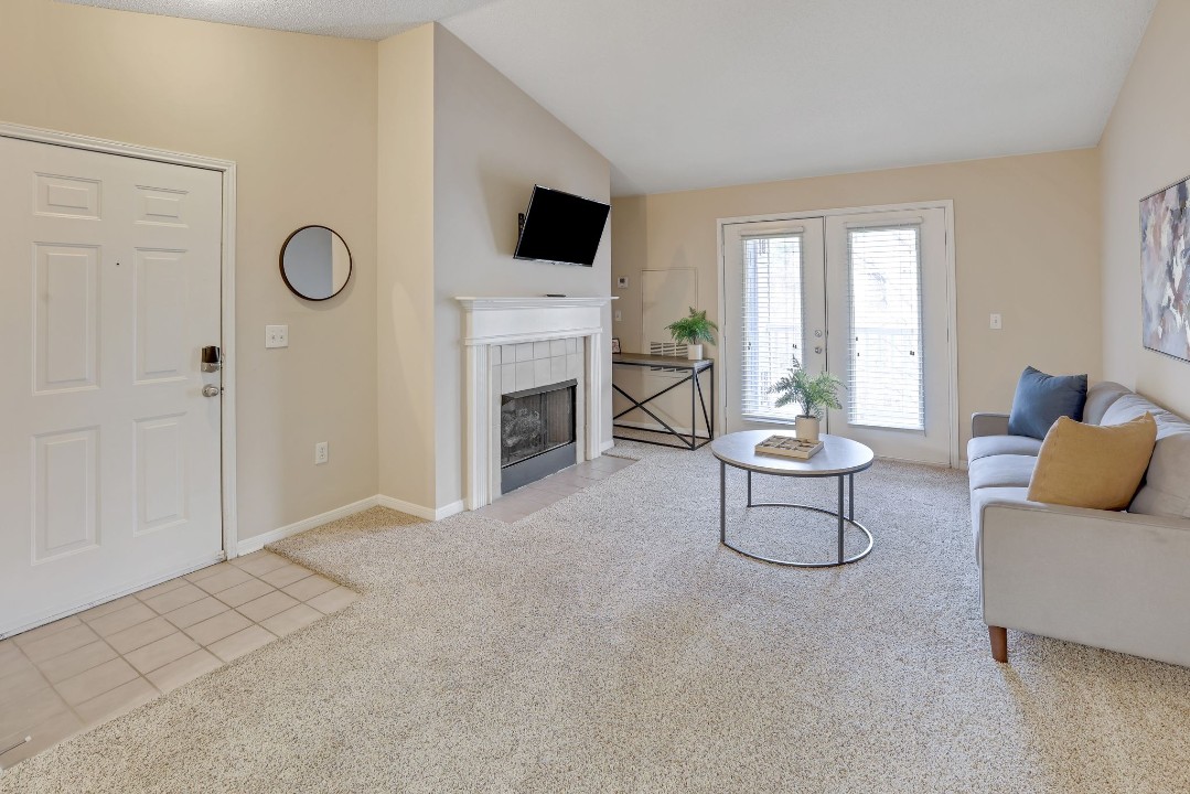 The Avenues of Lakeshore · Unit 427 2/1