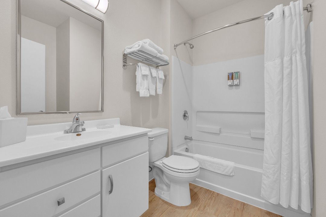 Simplicity At the Rim · Unit 1106  1106 2/2