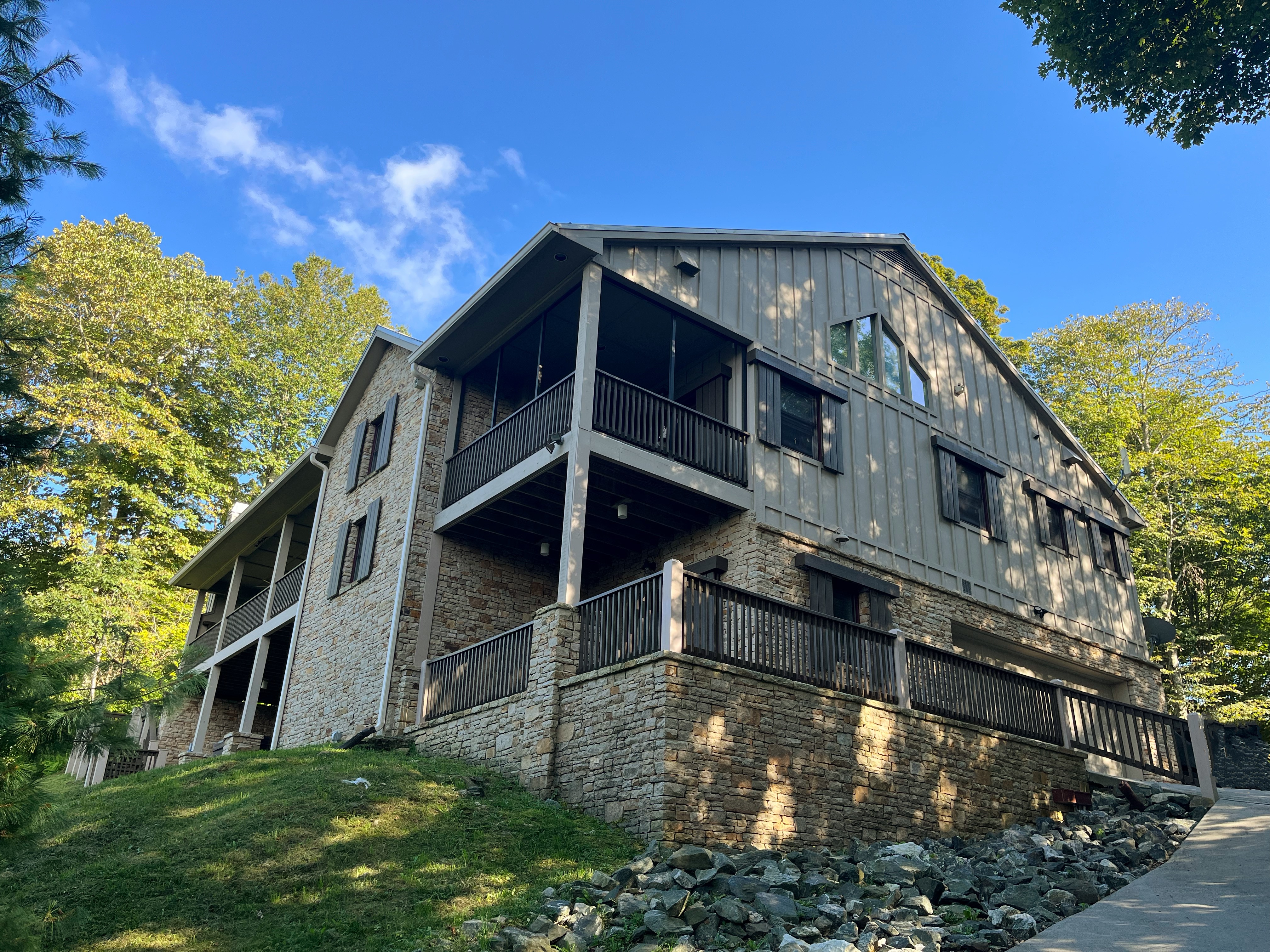 Wolf Laurel, Million $ Home, Elevator, Hot Tub — Mars Hill, NC — vacation rental