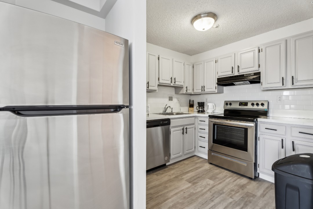 Legacy at Imperial Village · Unit 817 2/2