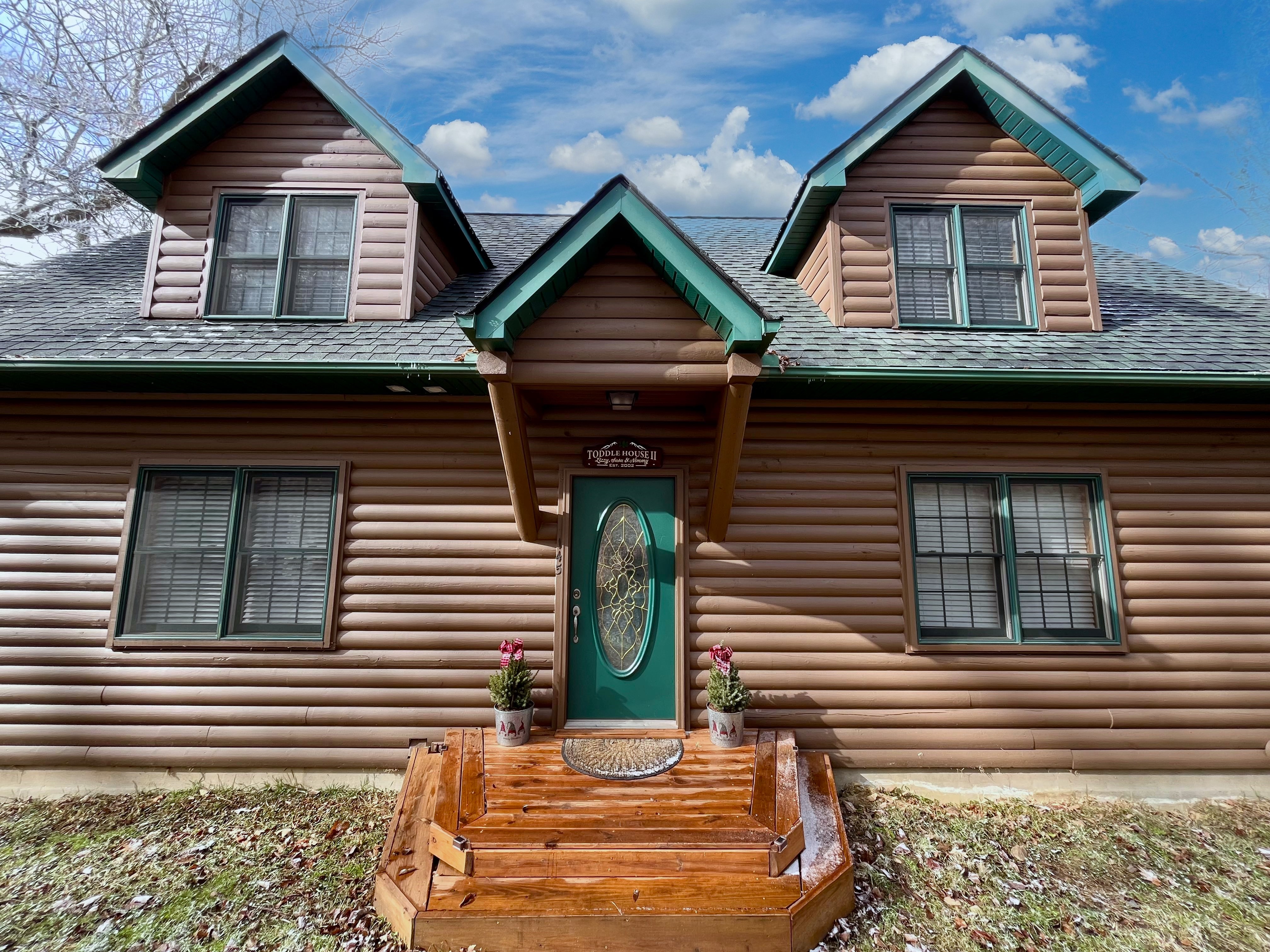 Wolf Laurel Log Home - Toddle House II — Mars Hill, NC — vacation rental