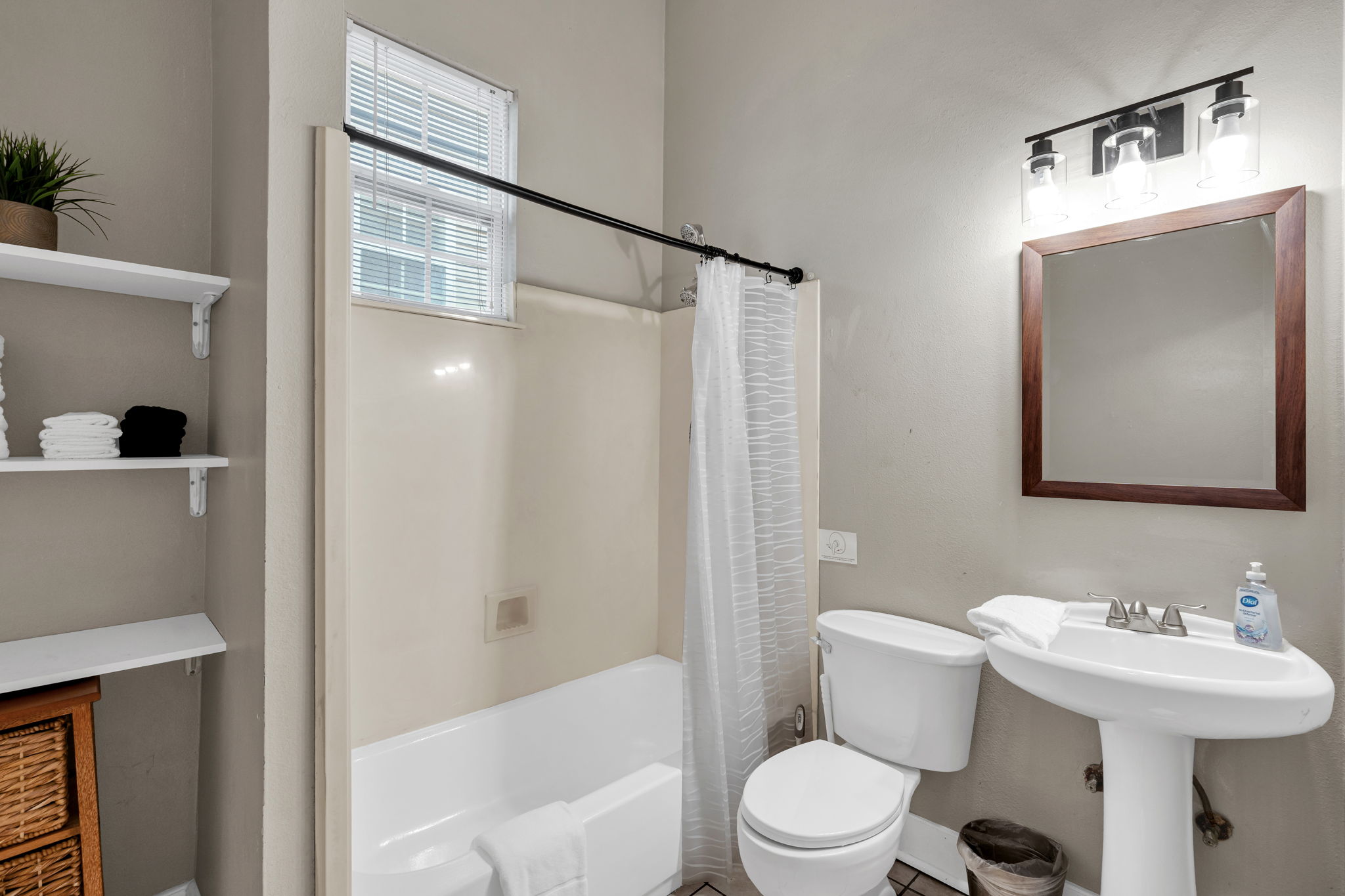 Clean, Modern Bathroom