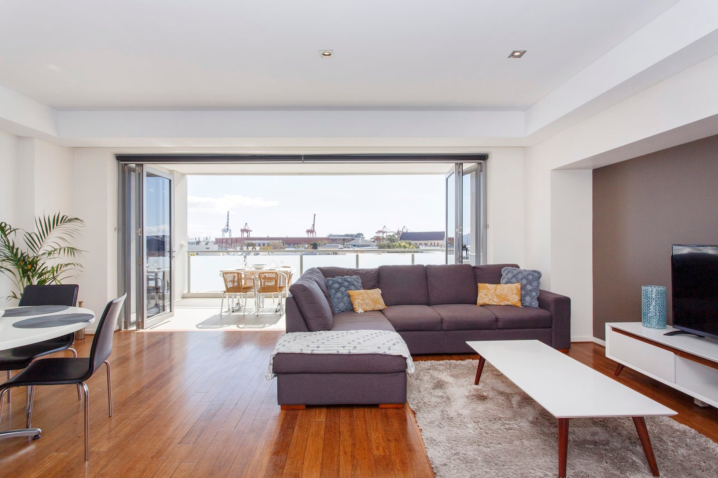 Freo Family Escape – Pool, Port Views & Free Park — Fremantle, WA — vacation rental