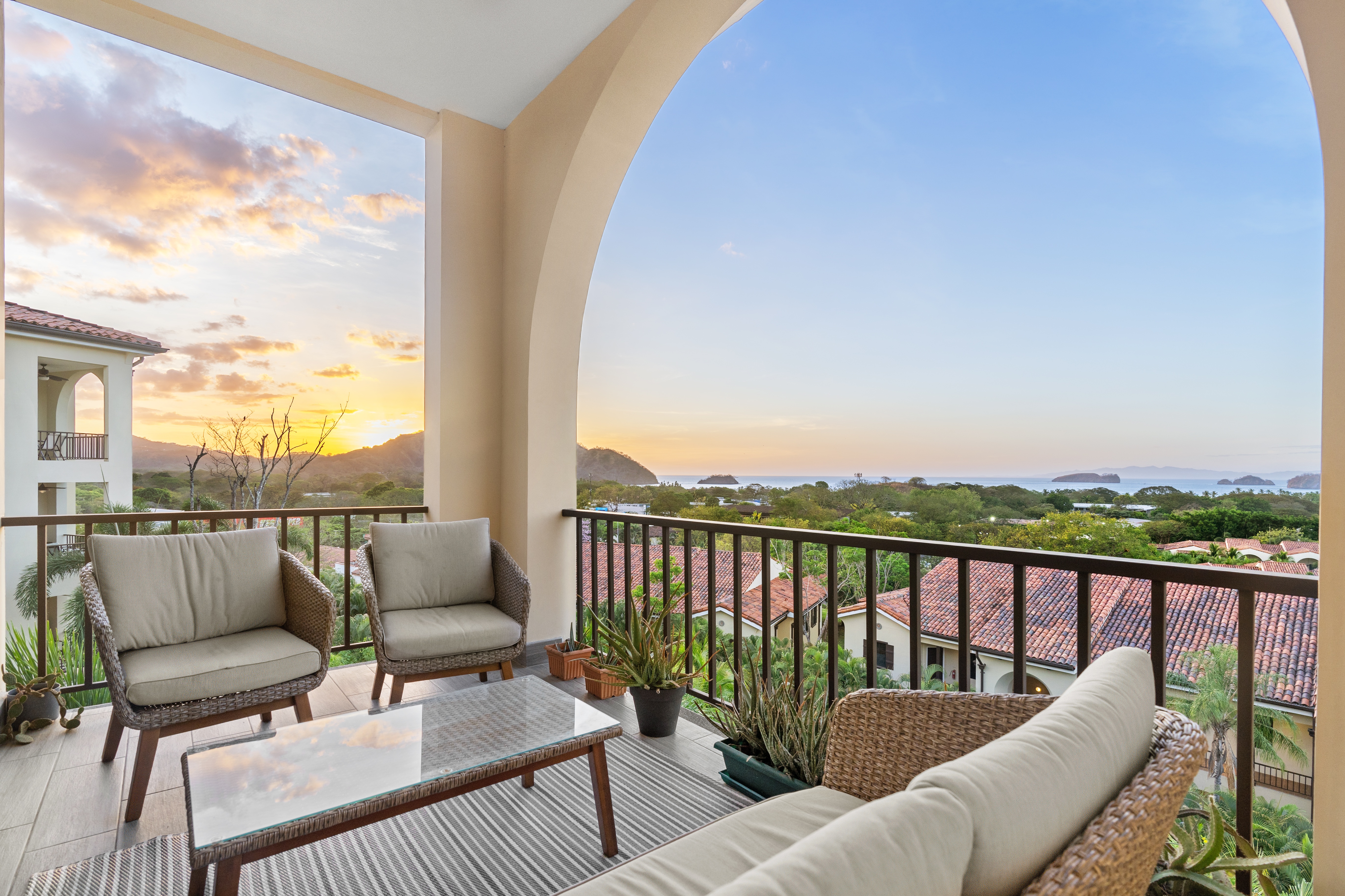Beautifully updated condo - Ocean Views — Playas del Coco, Provincia de Guanacaste — vacation rental