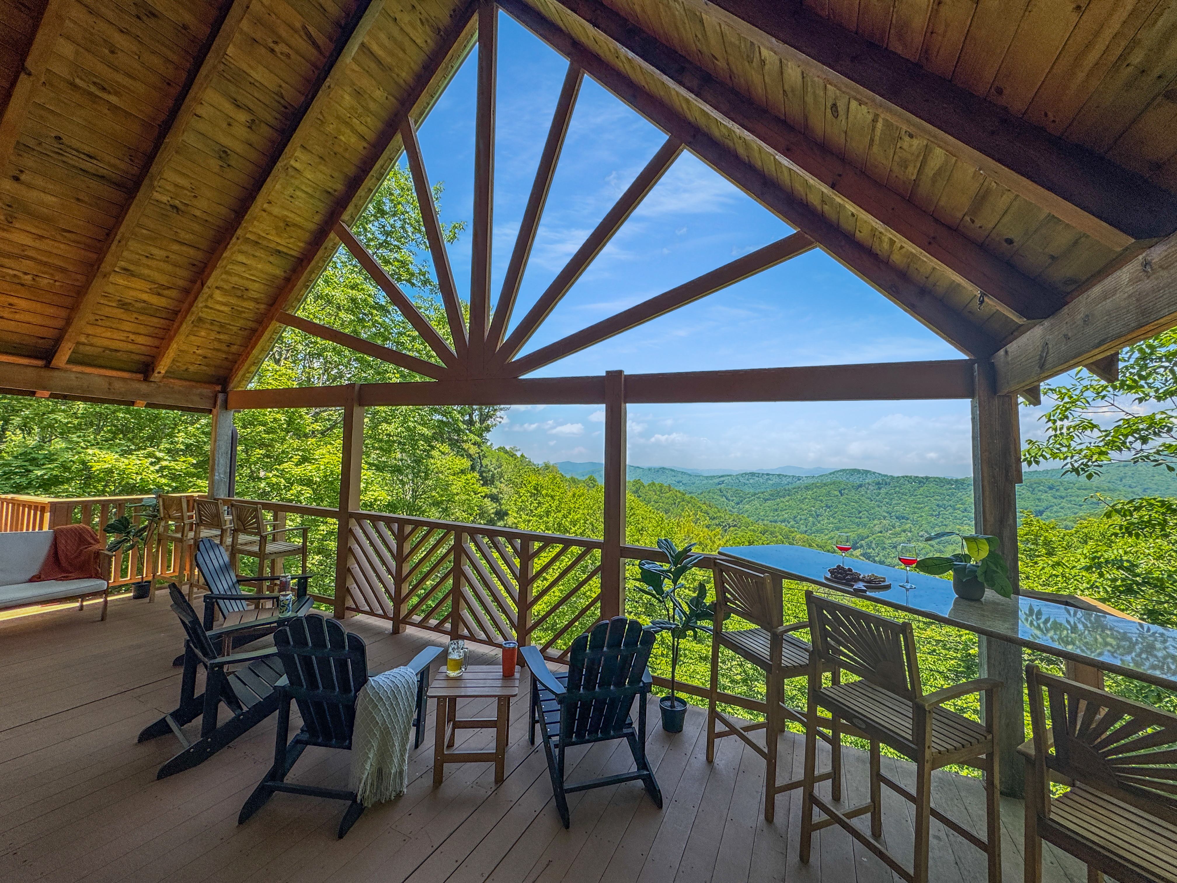 Mt. Views, Hot Tub, Game Room + Resort Amenities  — Mars Hill , NC — vacation rental