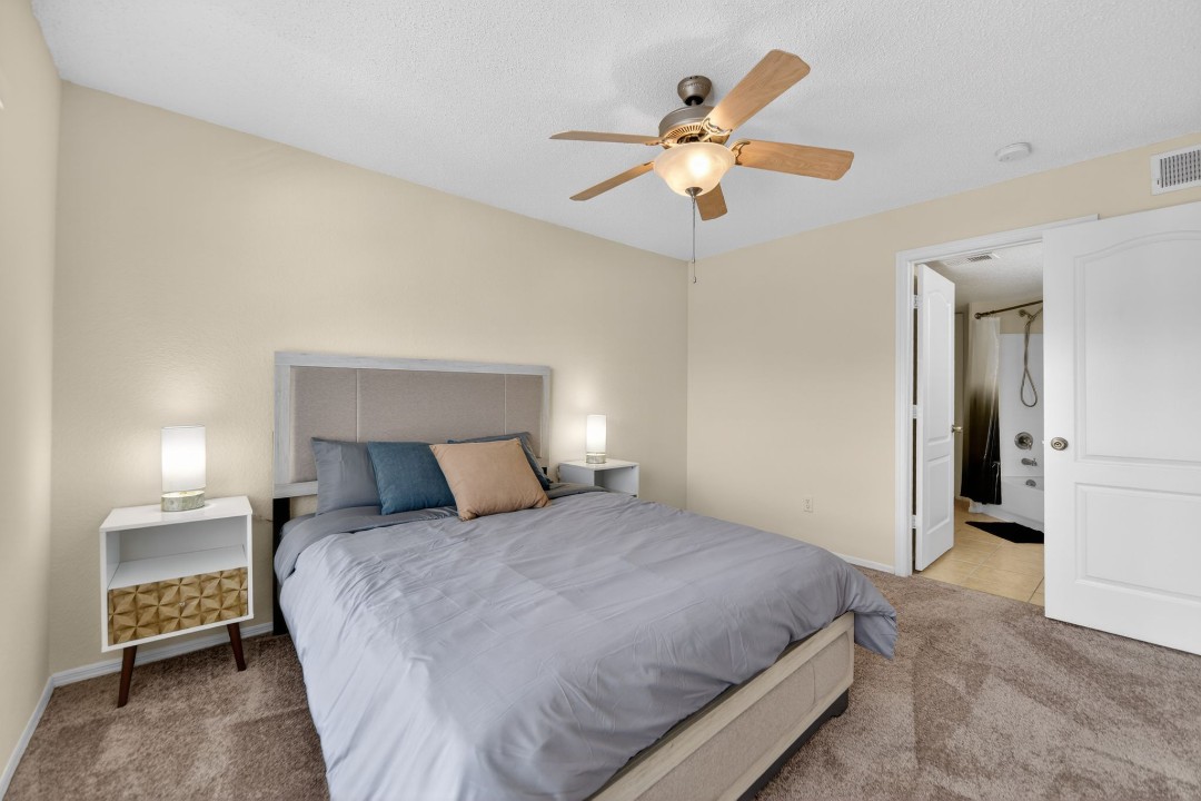 Avenue · Unit at Winter Springs 29-203 2/2