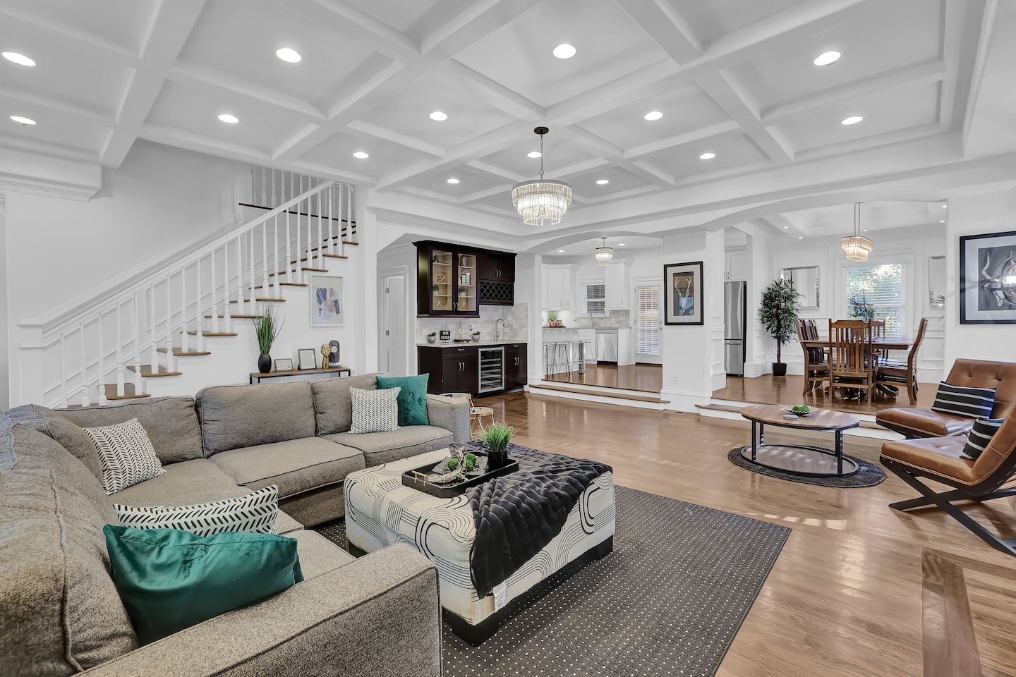 Spacious Luxury And Fully Equipped Kitchen - Stunning Oasis Retreat - アトランタ