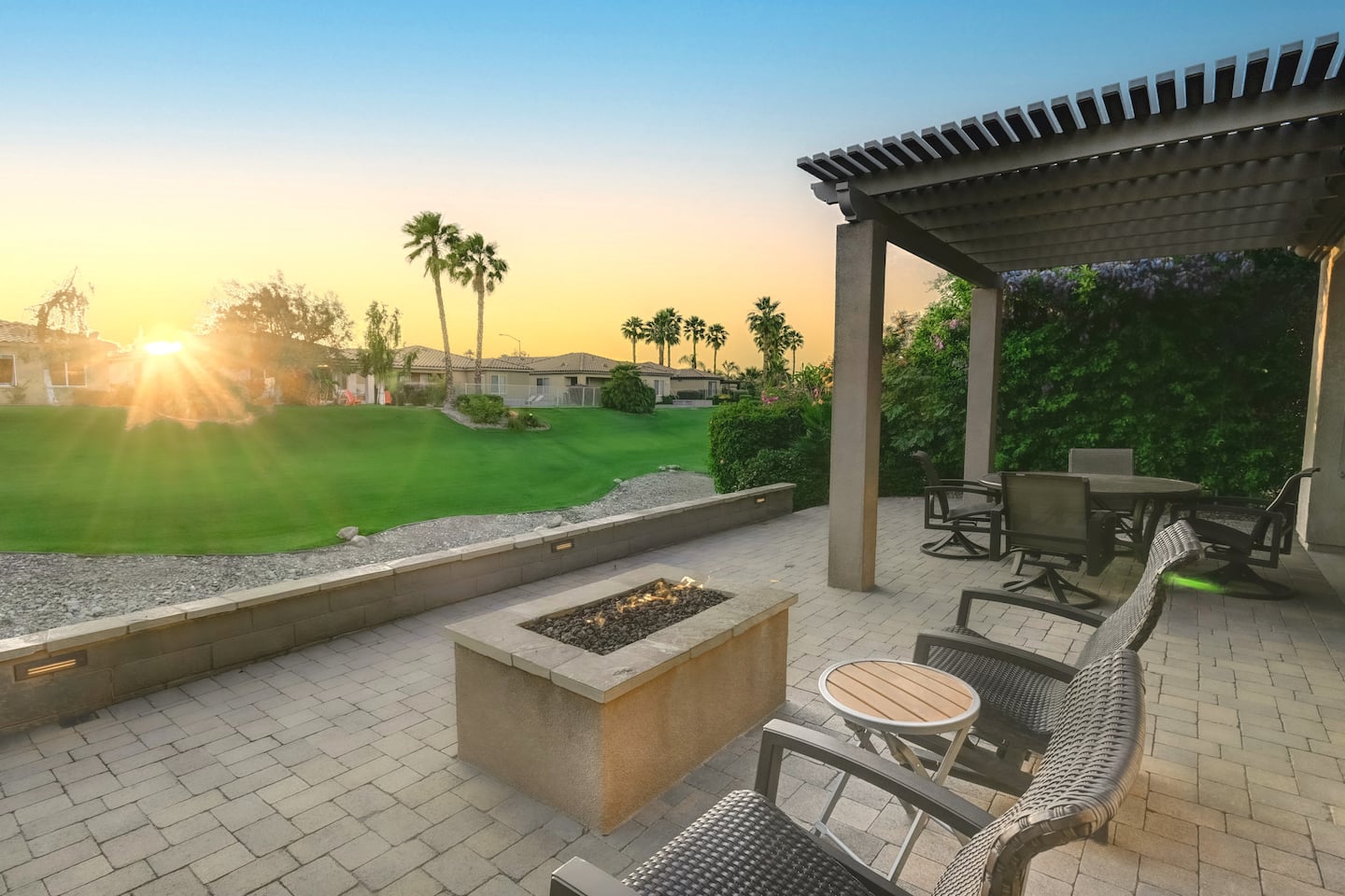 Mountain Views And Golf Cart Access - Stunning Desert Retreat - Indio, CA