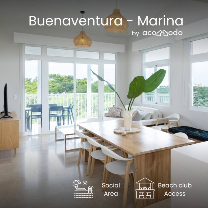 The Couples Condo by AcoModo 
