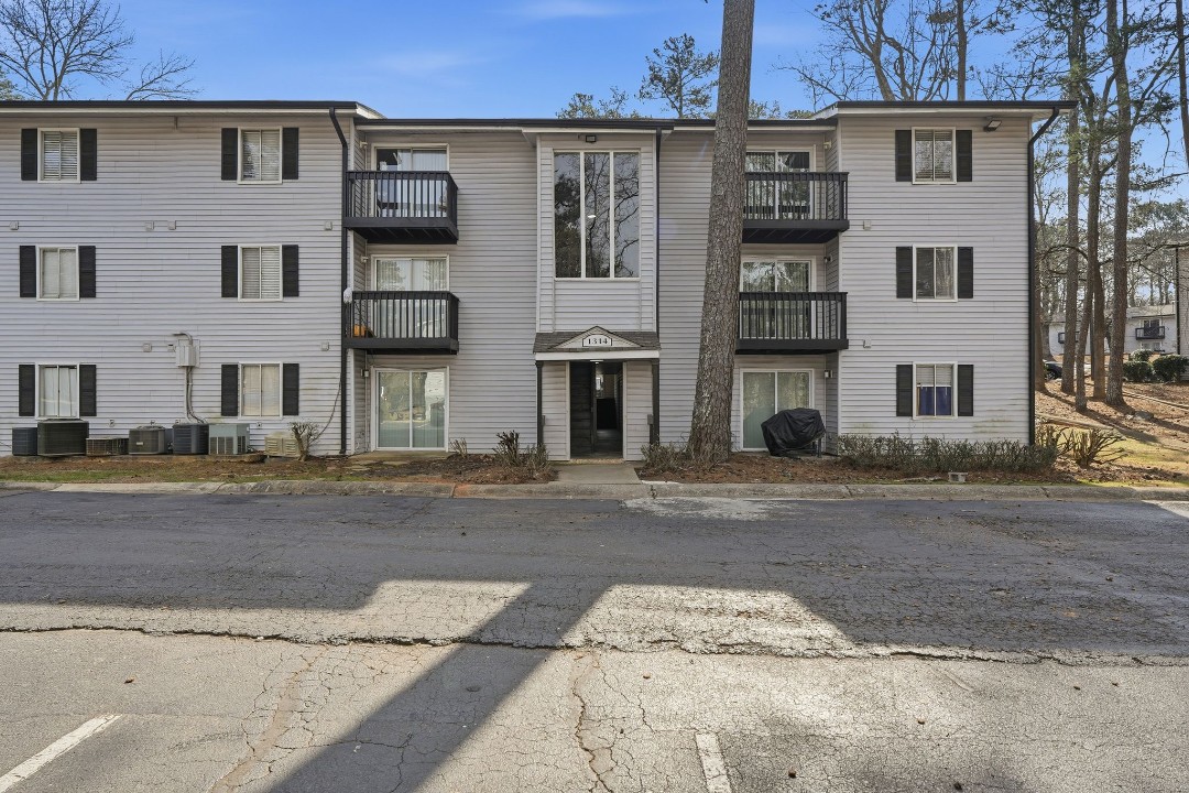 Tucker Square 1/1 · Unit 1314G