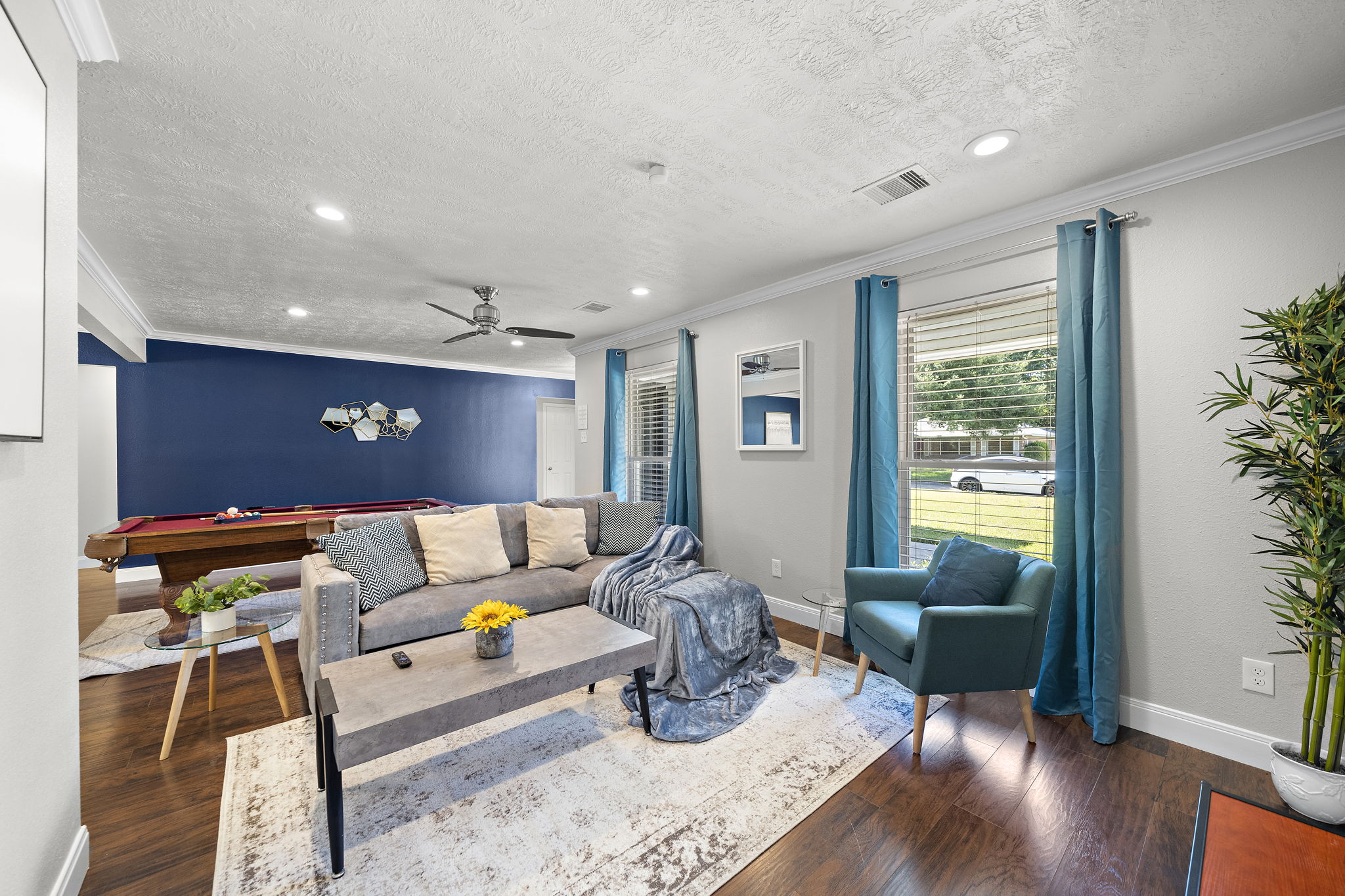 Htown Home Near NRG, Med Center | BBQ Yard Games