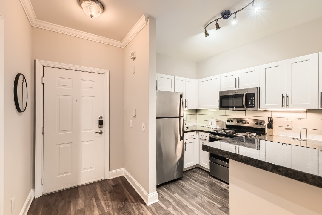 Crest at Midtown · Unit 4120 2/2