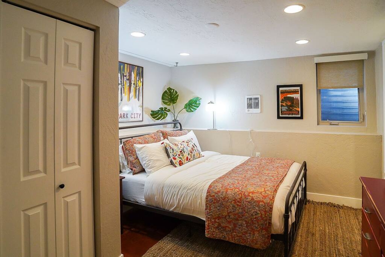 Lovely 1-Bedroom Apt photo 4