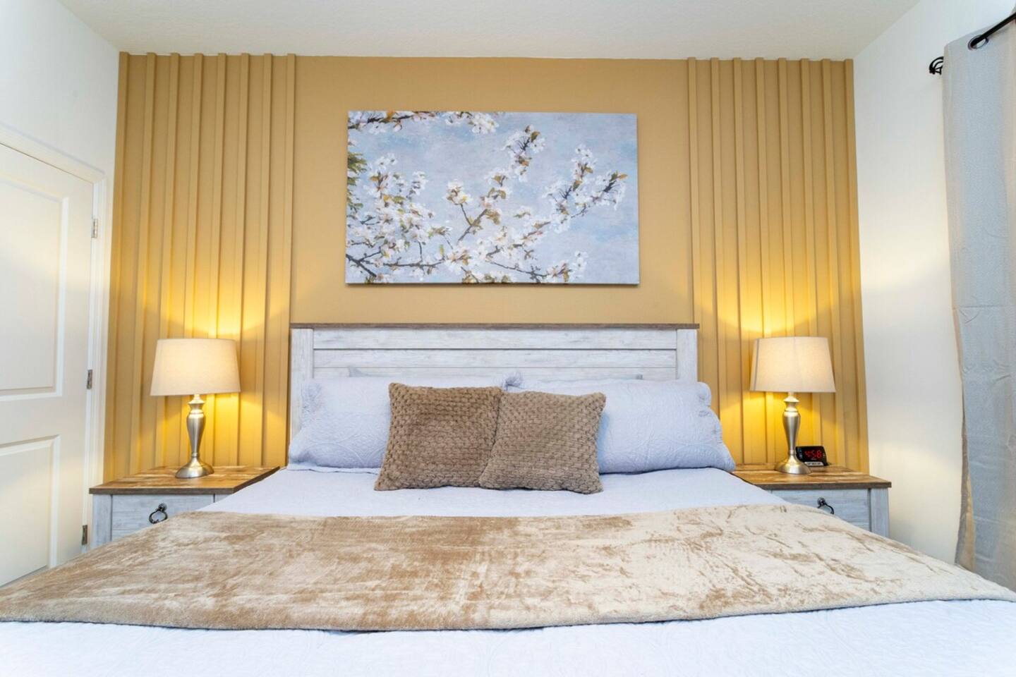 King bed, comfortable space with and smart Tv available.