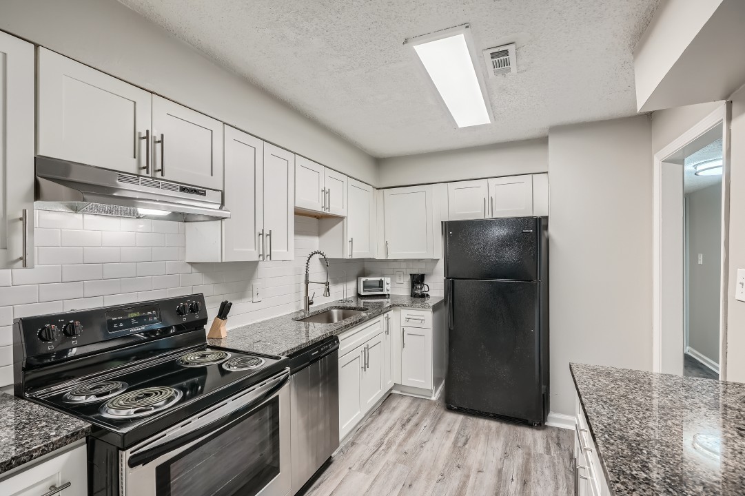 Crest at East Cobb 1830B · Unit 2/2