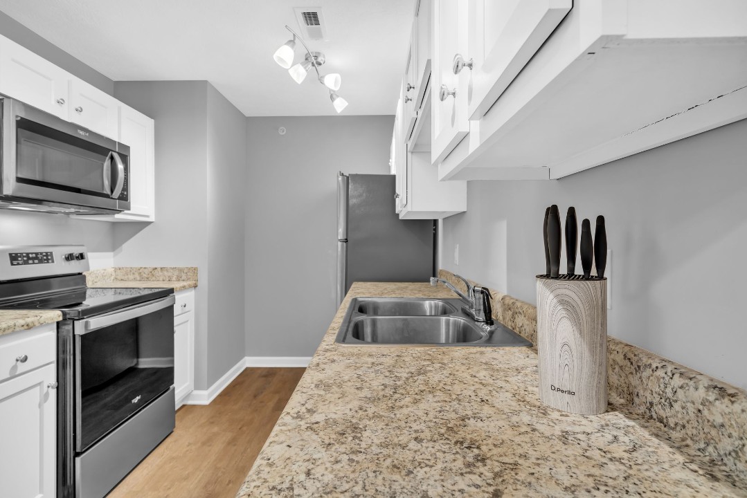 Stonecrest 910, · Unit 2/2