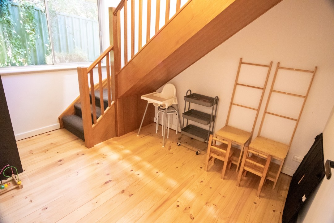 Comprehensive Family Amenities
Equipped with a baby cot, high chair, and laundry facilities (washer/dryer), tailored to meet the practical needs of travelling families.