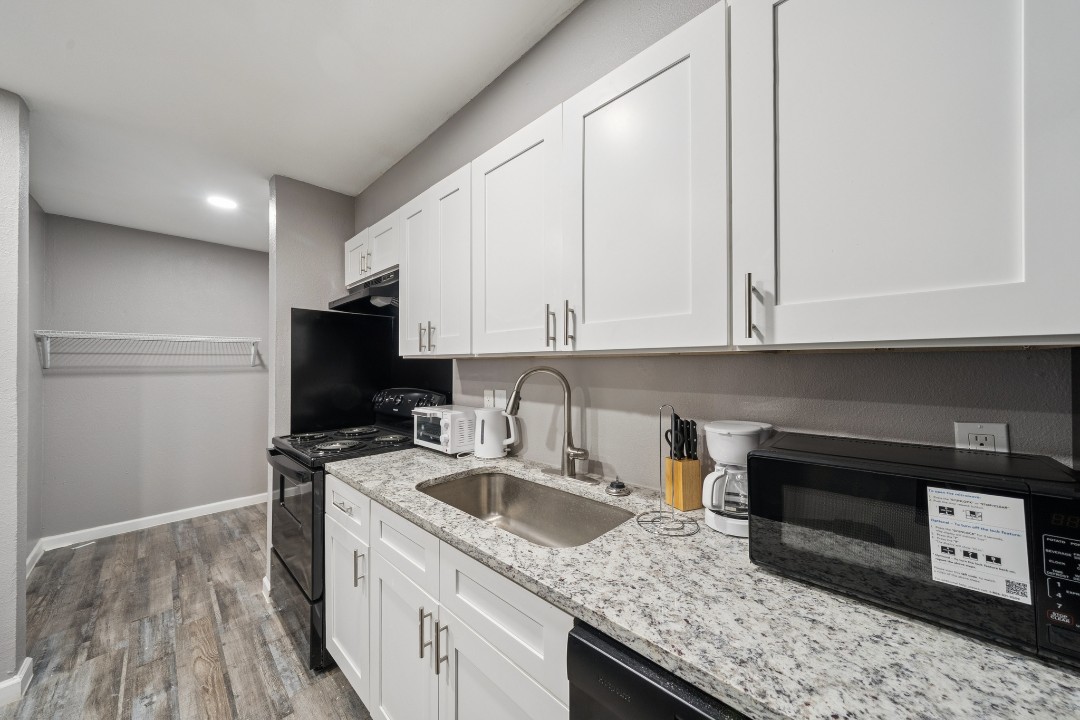 Vista Buena · Unit 3329 1/1