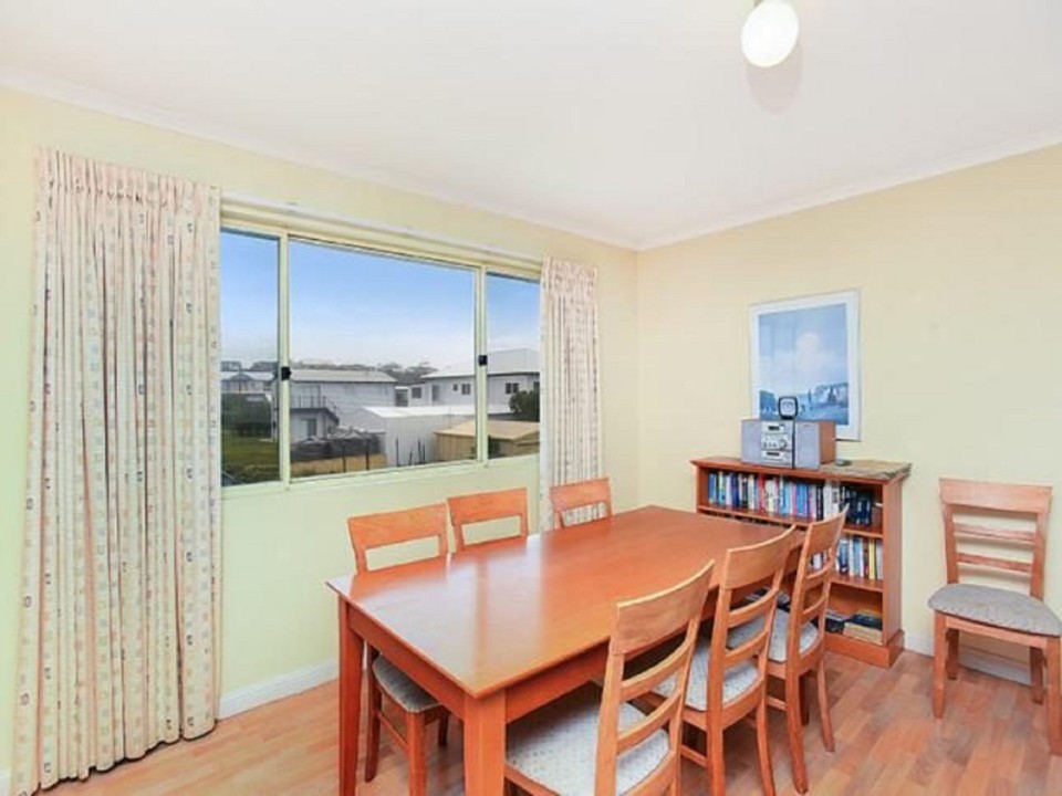 Spacious Dining Area for Shared Meals