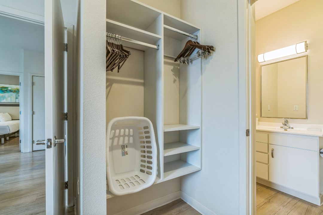 Simplicity At the Rim · Unit 1112  1112 (Copy)