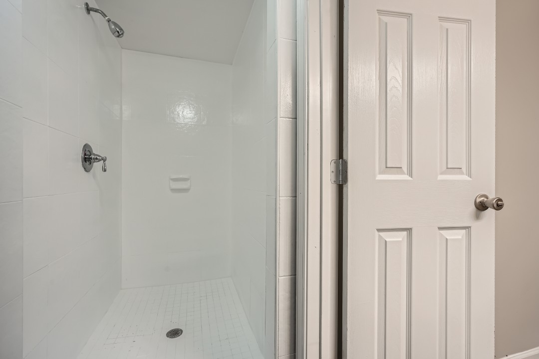 Crest at East Cobb 1830B · Unit 2/2