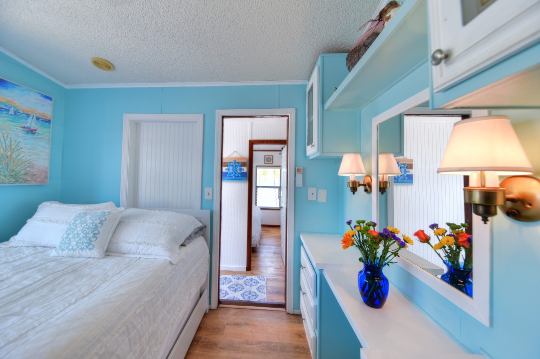 Windy Point Oceanfront in Geiger Key — Bedroom 2