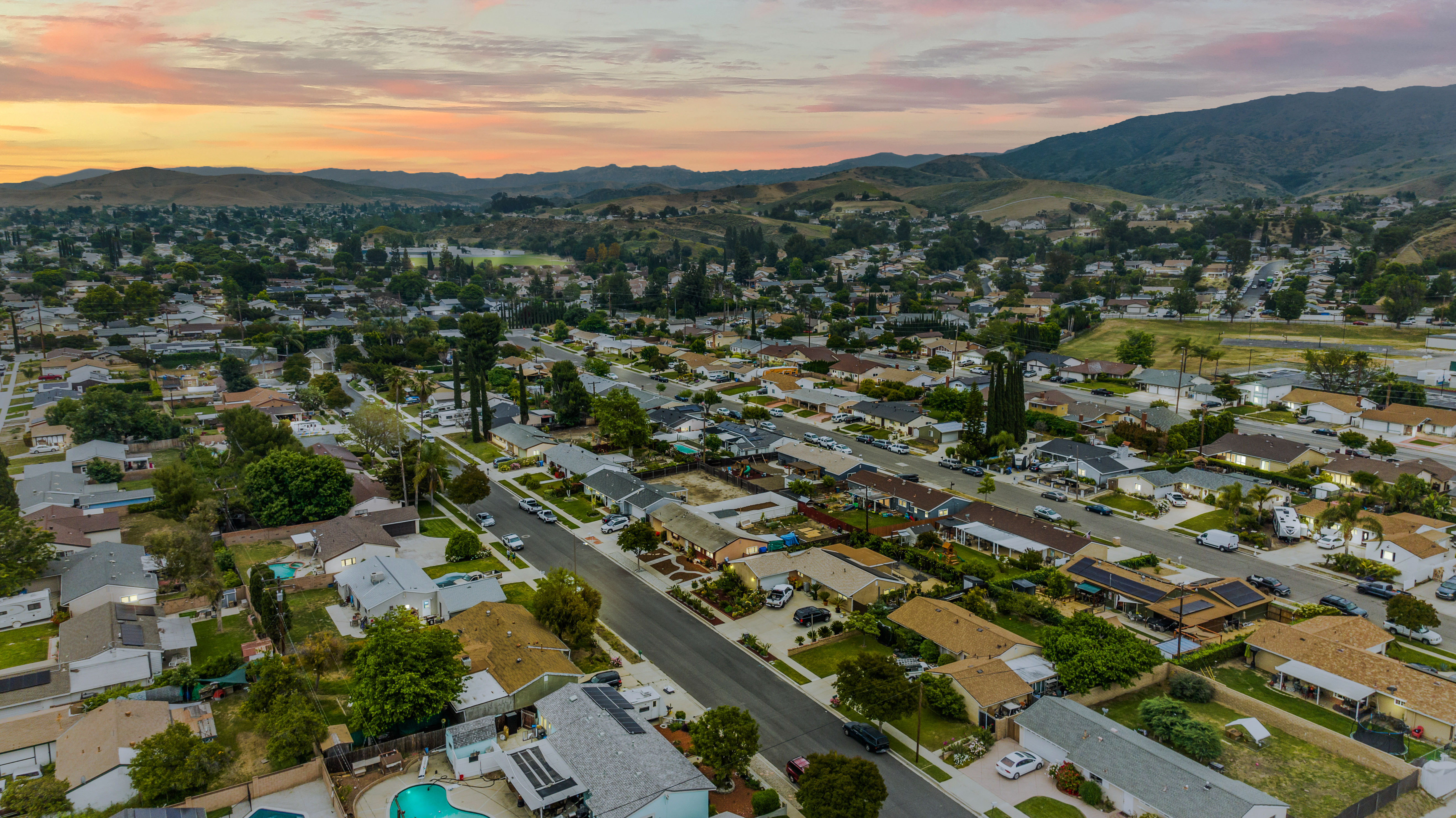 Charming Oasis With Modern Kitchen And Private Patio - Cozy Retreat - Simi Valley, CA