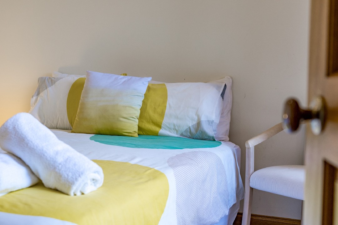 Beds are fully made upon arrival and premium linen is provided – no need to pack extras, offering a stress-free guest experience.