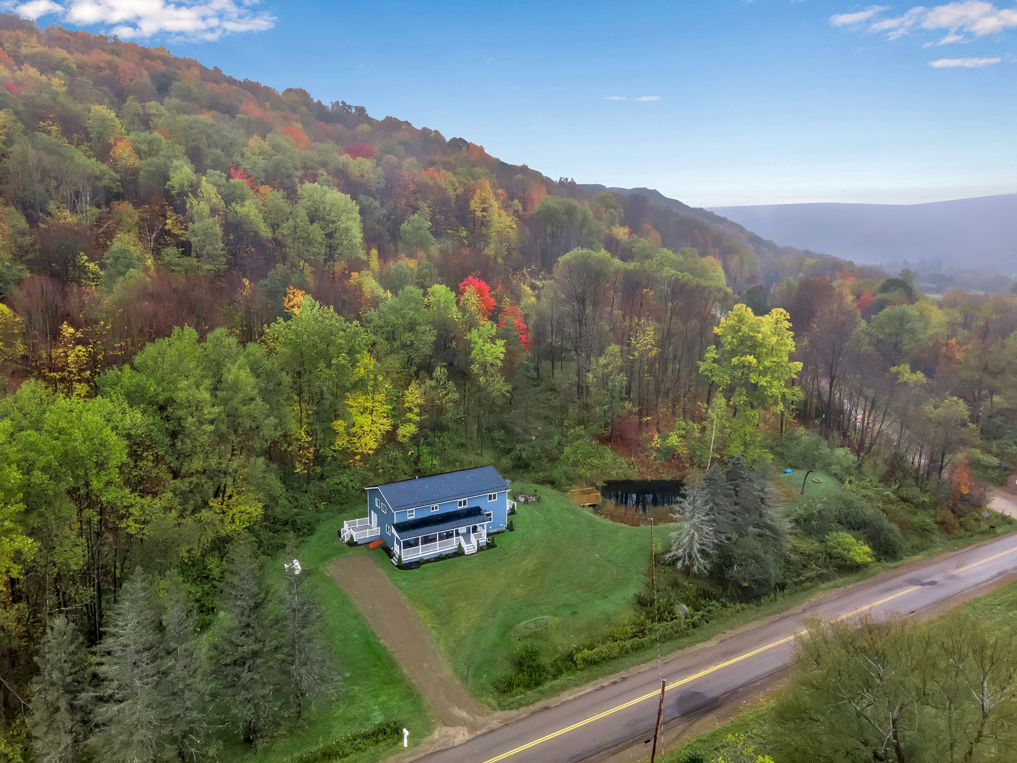 Ellicottville Chalet 3 Miles From Village w/pond — Salamanca, NY — vacation rental