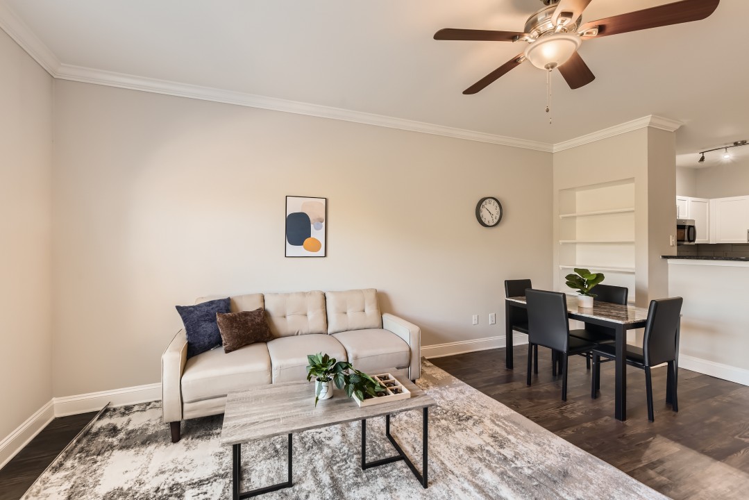 Crest at Midtown · Unit 1413 1/1