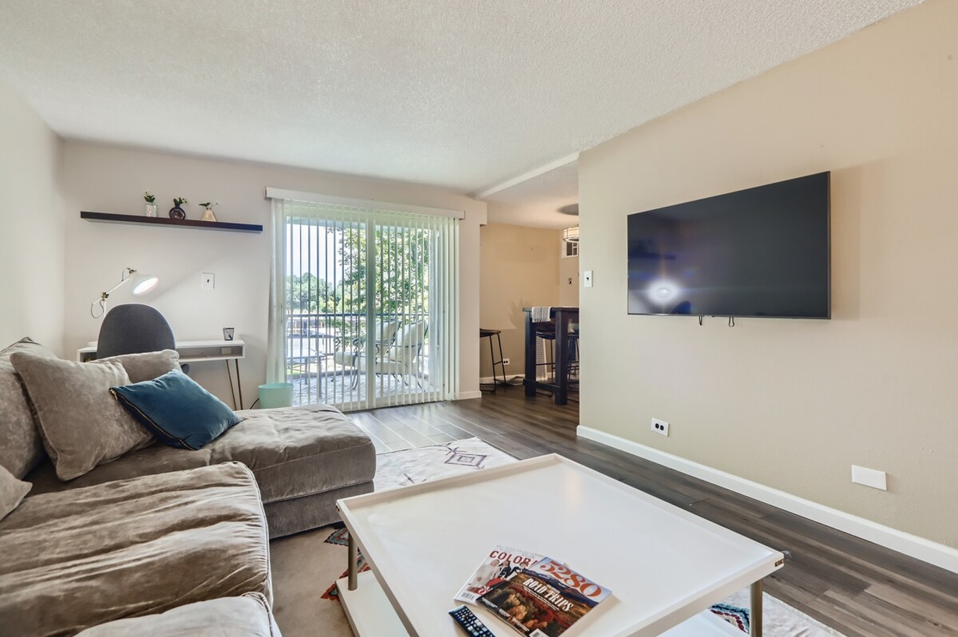 2375 S Linden Ct 1 bd Condo* Pets* Patio* photo 5