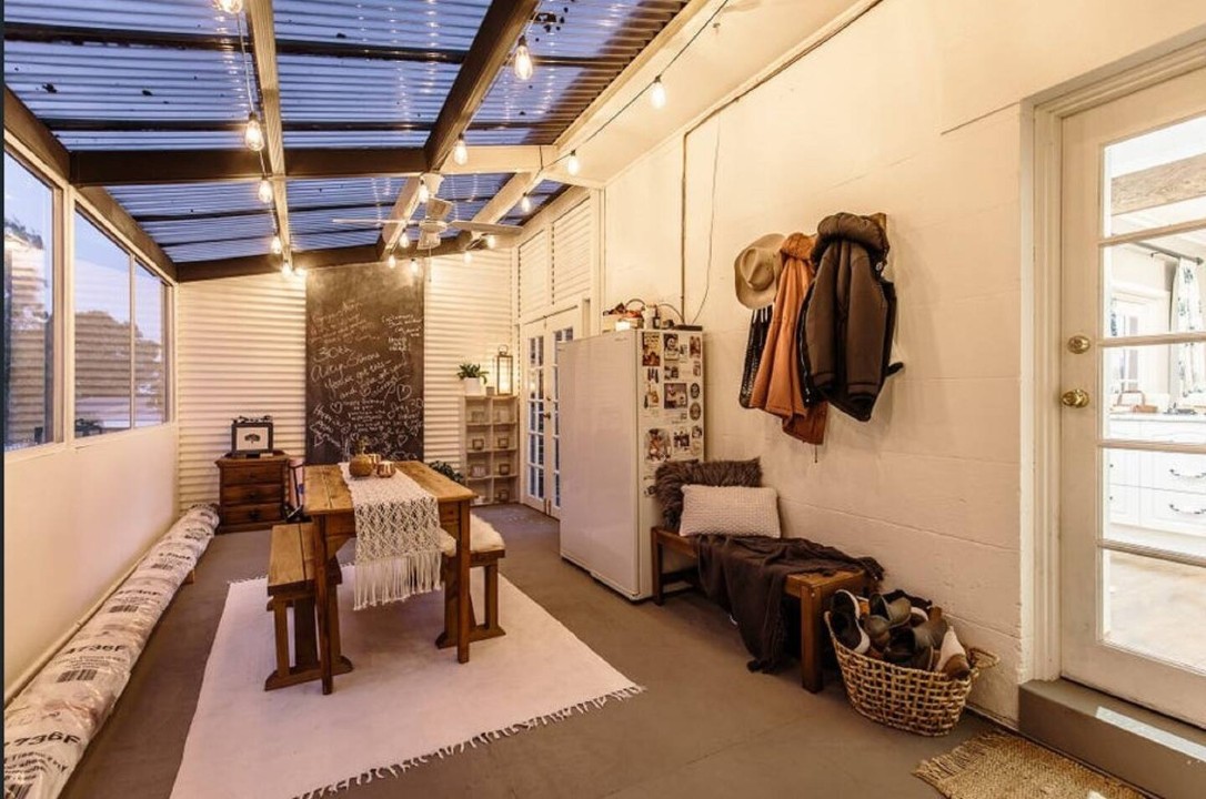 Byrne House - A huge enclosed pergola that's perfect for entertaining.