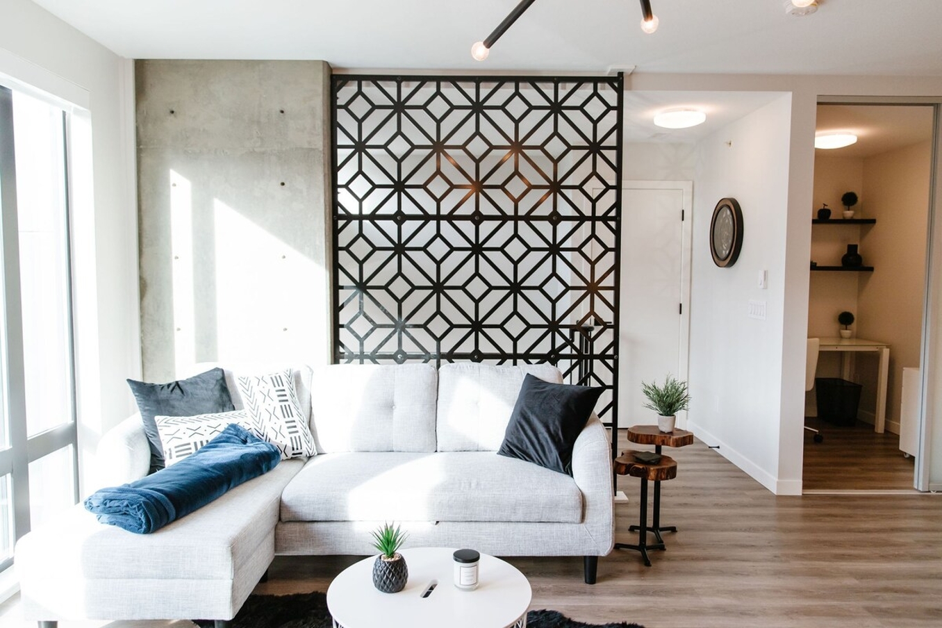 Chic, Modern Space w/ Patio, Pets OK, and Parking — Kelowna, BC — vacation rental