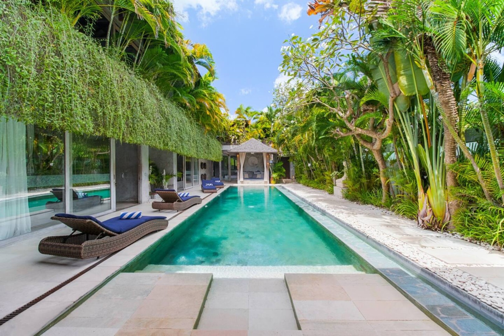 Villa Ipanema · Lavish 5 Bed, Sleeps 10, Butler