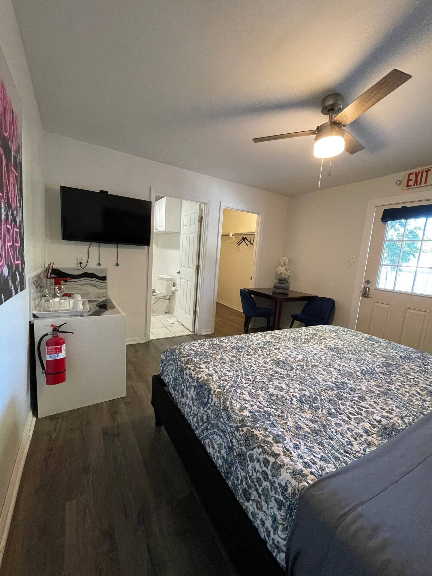 Little Carnation, King Bed, Private Entrance - St. Augustine, FL