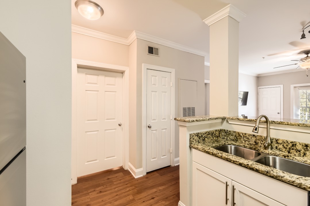Crest at Midtown · Unit 4505 1/1