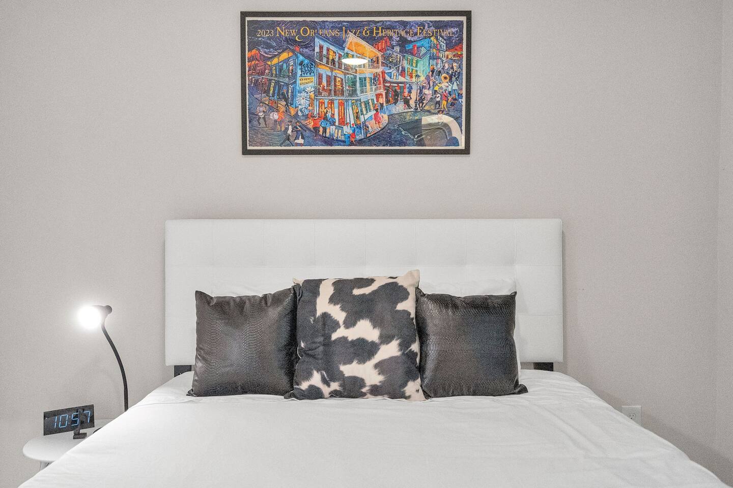 Second Queen Bedroom |